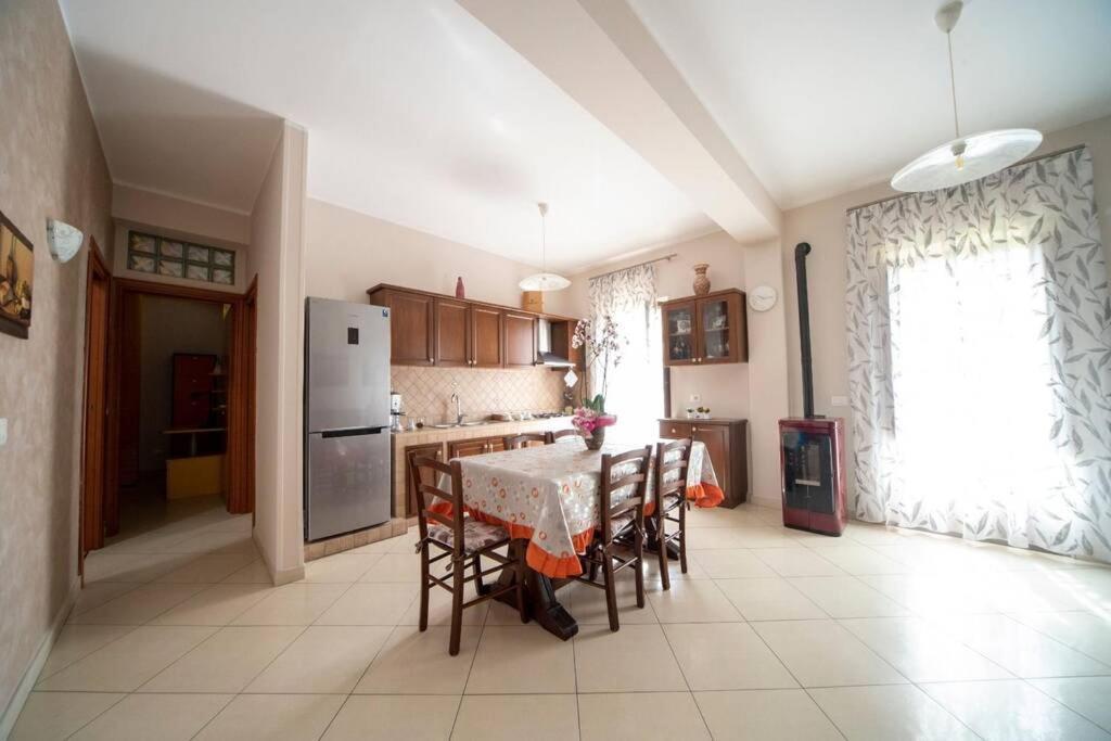 Casa Vacanze Il Fischio Del Vento Zafferana Etnea Bagian luar foto