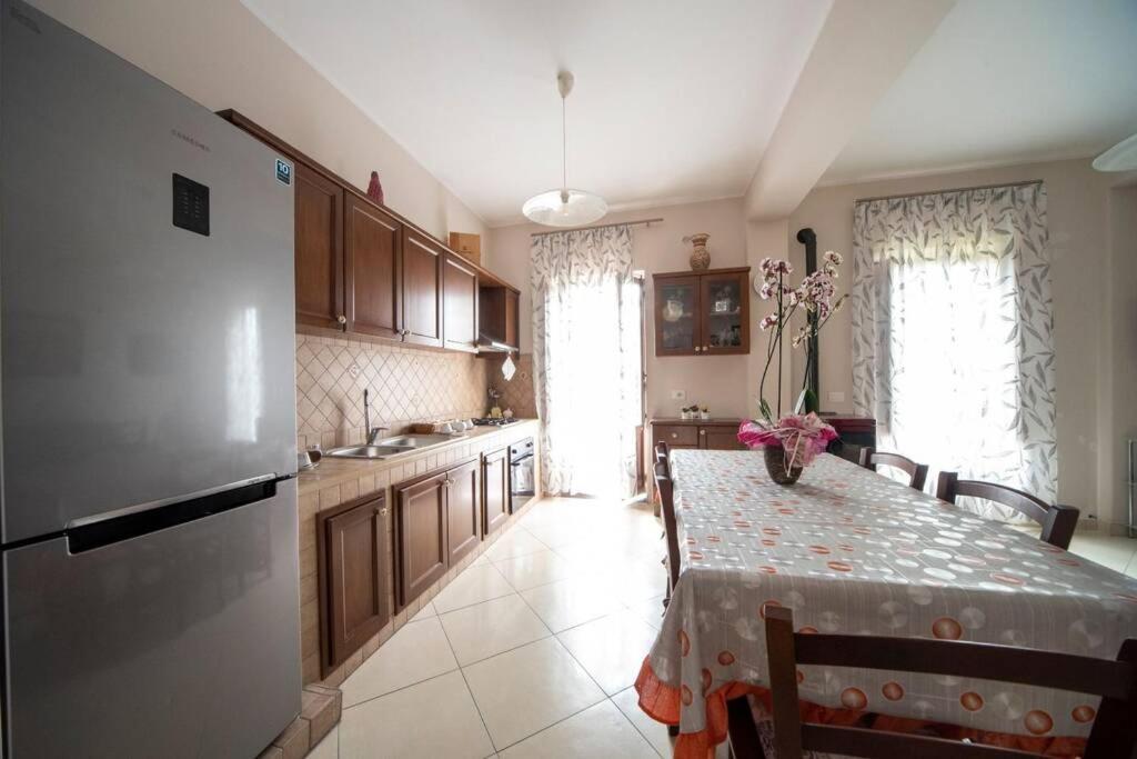 Casa Vacanze Il Fischio Del Vento Zafferana Etnea Bagian luar foto